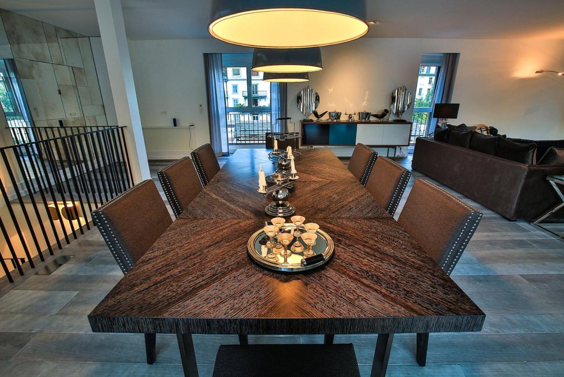 Penthouse Le Lustre *