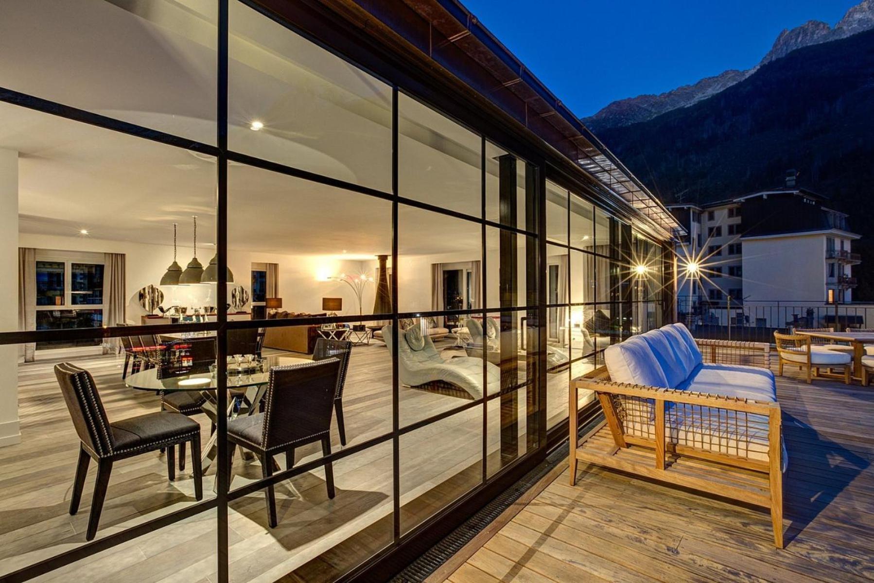 Penthouse Le Lustre